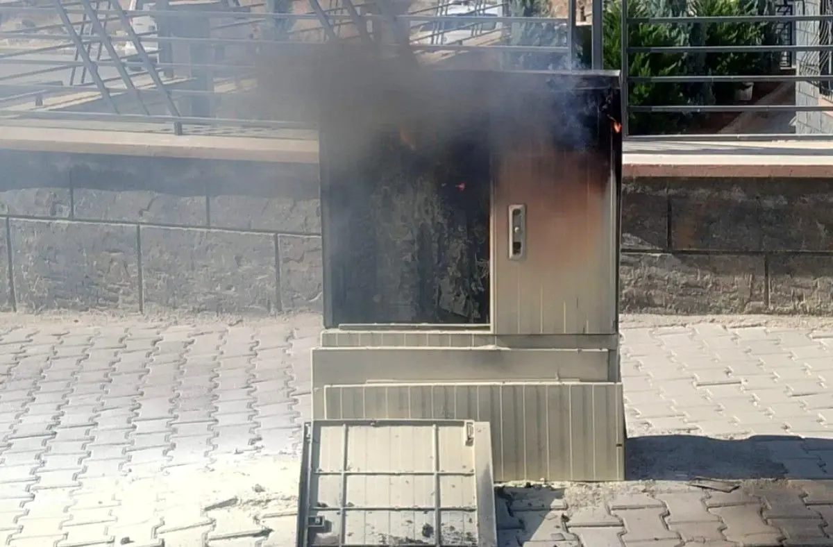 Şanlıurfa'da Elektrik Panosu Alev Alev Yandı