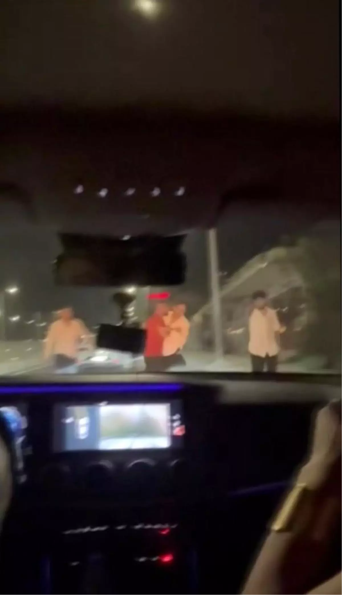 Şanlıurfa'da Alkol Etkisiyle Trafik Magandalığı: Hamile Kadın Saldırıya Uğradı