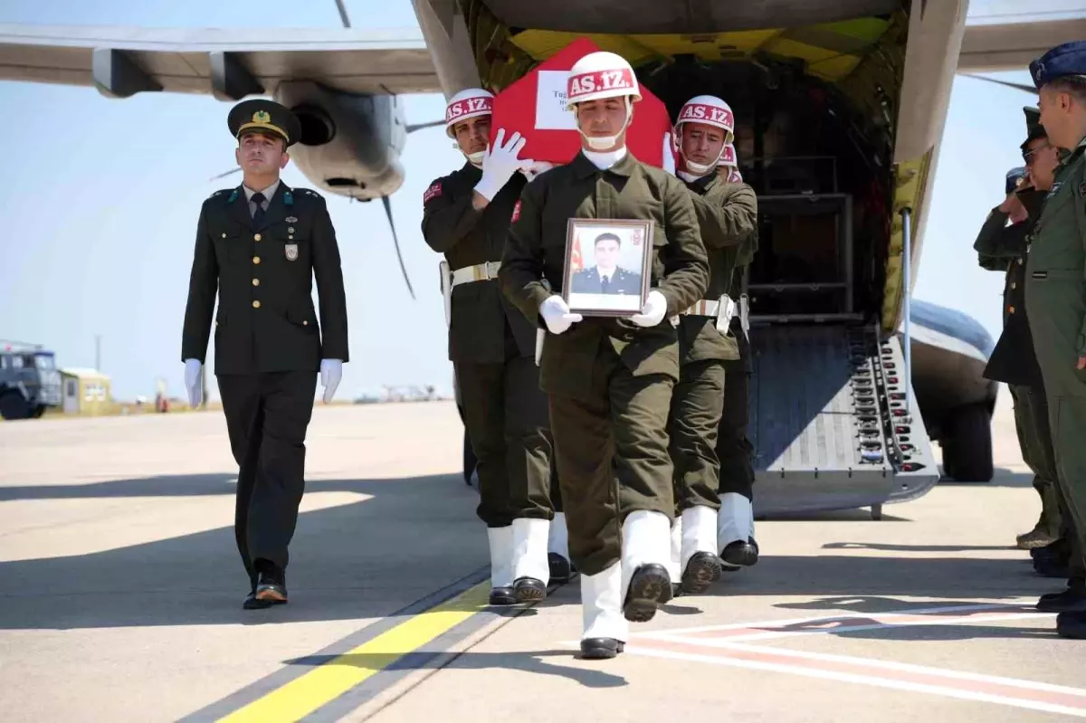Şehit Üsteğmen Tuğrul Özsu'nun cenazesi Çorlu'ya getirildi