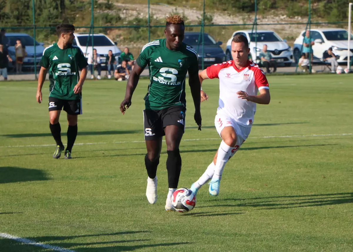 Kocaelispor Süper Lig Hazırlık Maçında Sivasspor'u 2-1 Yendi
