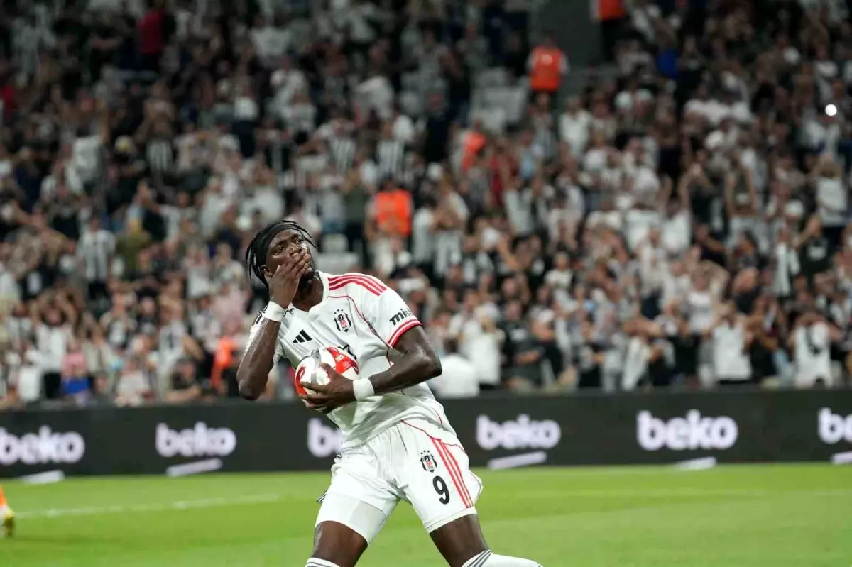 Beşiktaş, Shakhtar Donetsk'e 4-2 Kaybetti, Tammy Abraham İlk Golünü Attı