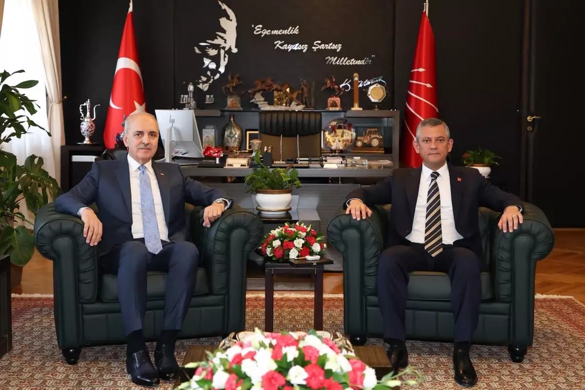 TBMM Başkanı Kurtulmuş, CHP Lideri Özel ile Komisyon Çalışmalarını Görüştü