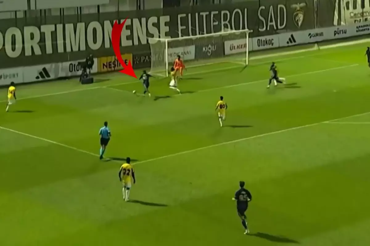 Yok artık Jhon Duran! İlk maçında attığı goller olay oldu