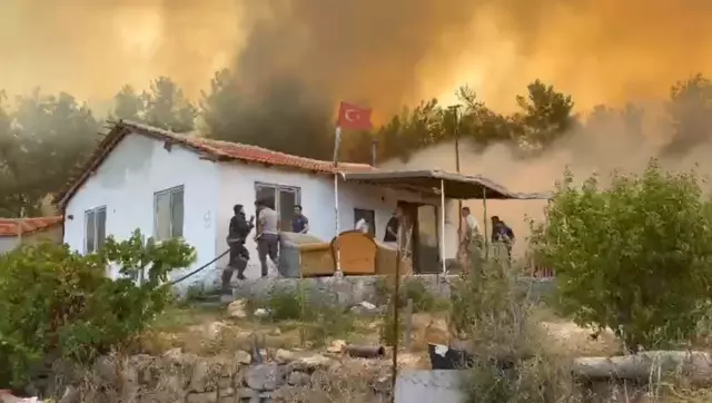3 separate forest fires in Antalya! The flames approached residential areas