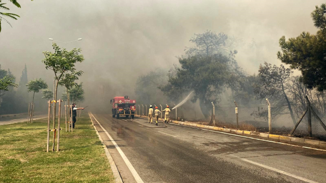 3 separate forest fires in Antalya! The flames approached residential areas