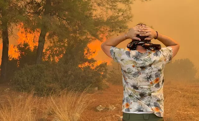 3 separate forest fires in Antalya! The flames approached residential areas