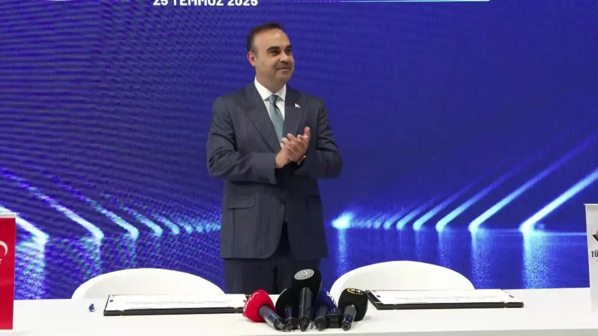 IDEF 2025'te imza yağmuru: TÜBİTAK, yerli teknoloji için kolları sıvadı