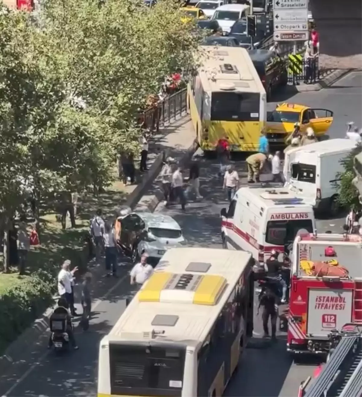 İETT Otobüsü Kaza Yaptı: 6 Yaralı, 1 Ölü