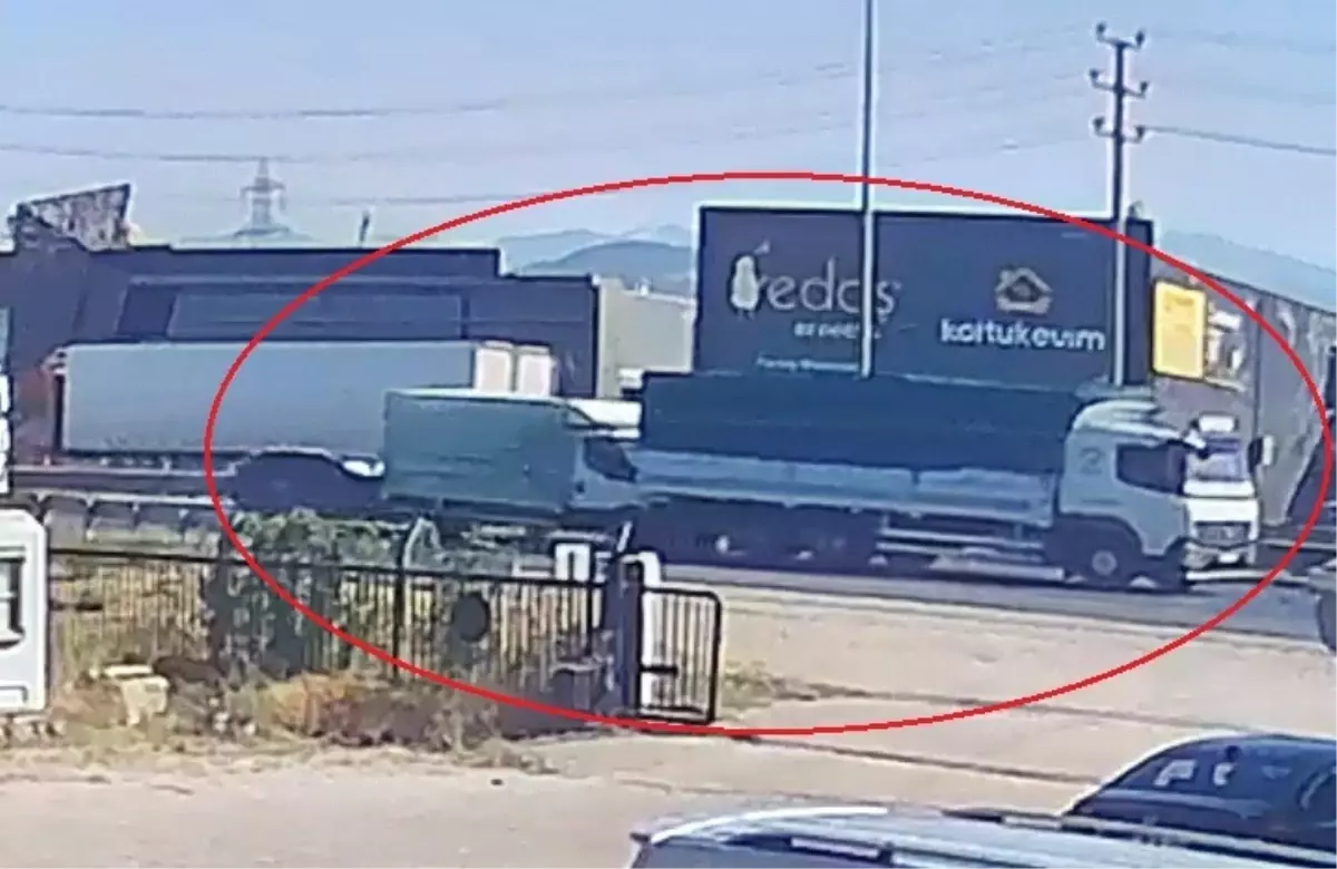 İnegöl'de Zincirleme Kaza: 1 Yaralı