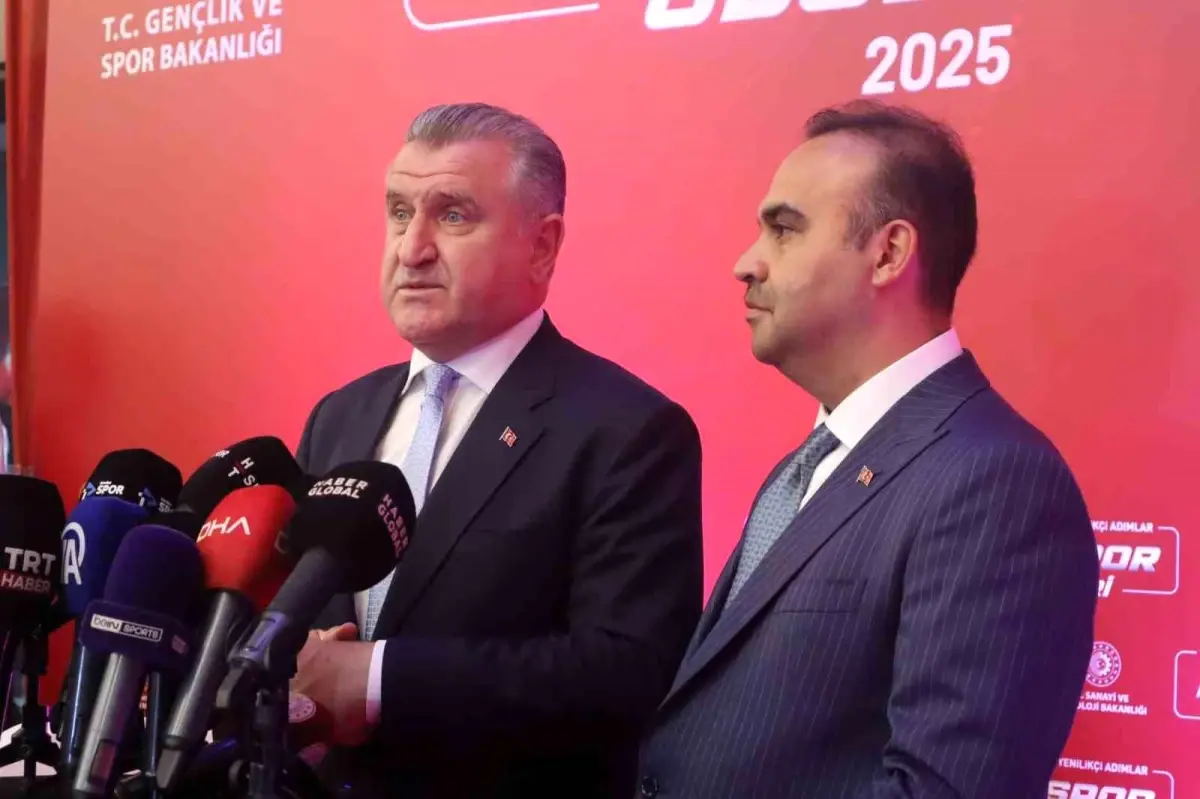 Bigg Spor Ödülleri'nde Genç Yetenekler Onurlandı! Bakan Bak ve Kacır'dan Destek