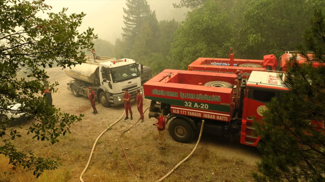 Fires in Karabük continue on the second day: 14 villages were evacuated, 5 personnel were affected by smoke
