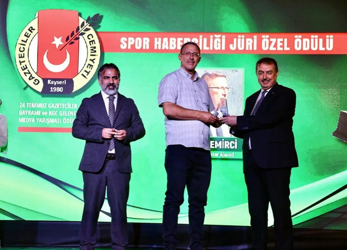 Kayseri Gazeteciler Cemiyeti Ödül Töreni Düzenlendi