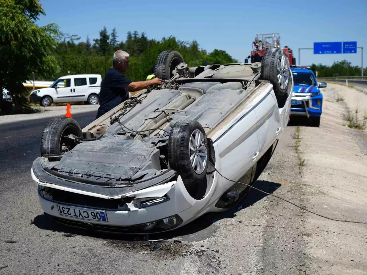 Kırıkkale'de Kontrolden Çıkan Otomobil Takla Attı: 6 Yaralı