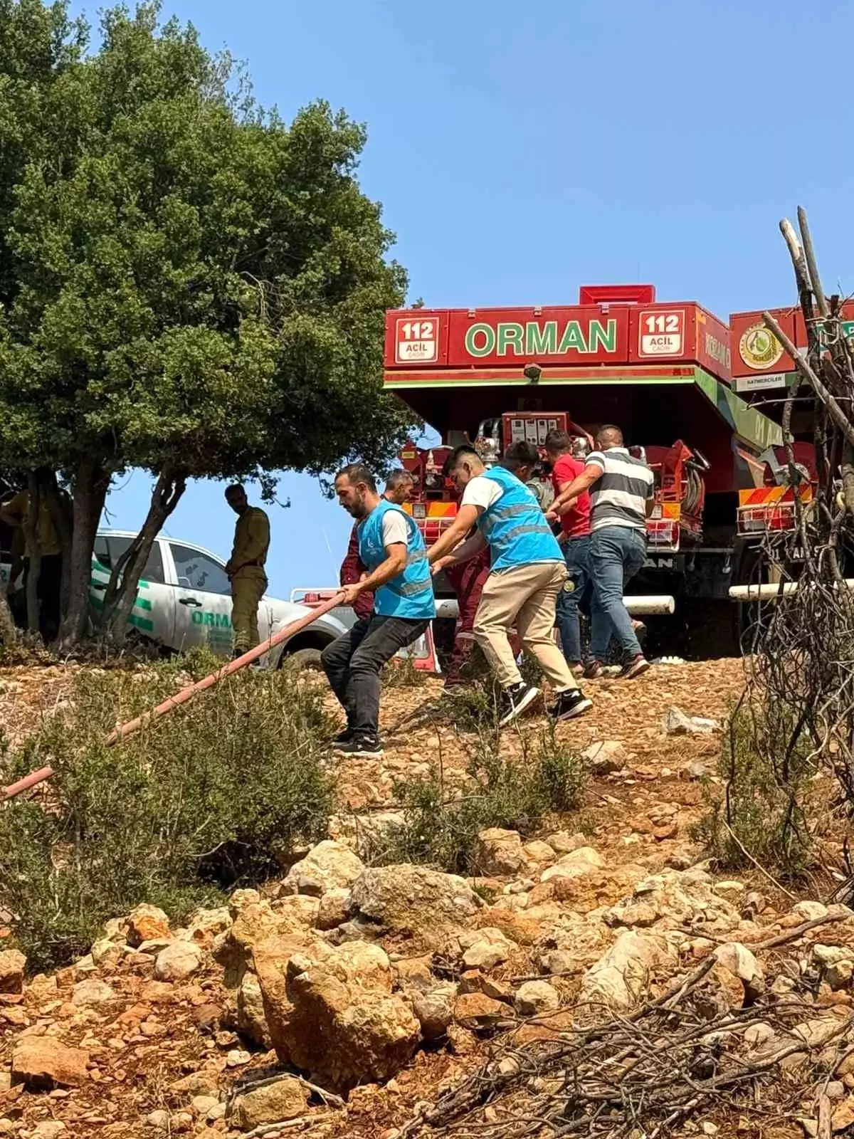 Adana'da Orman Yangınına Müdahale Devam Ediyor