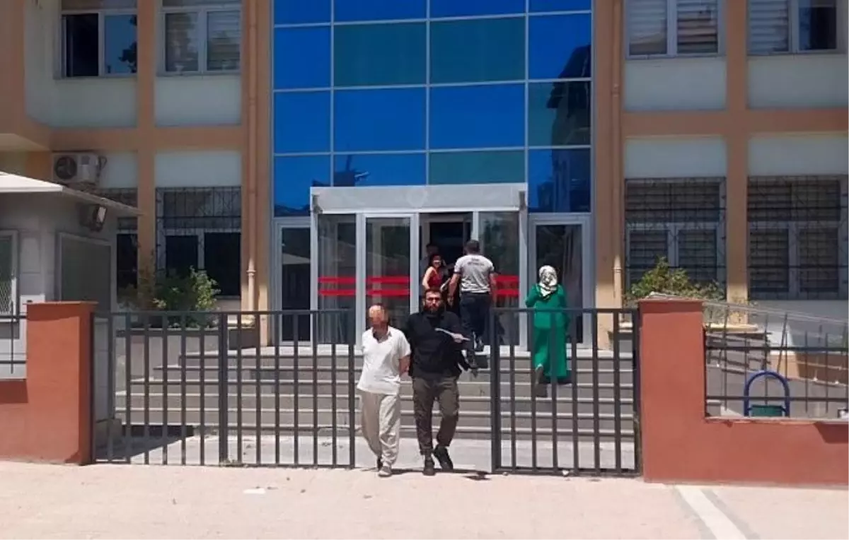 Mersin'de Şizofreni Hastası Zanlı, Annesini Bıçaklayarak Öldürdü