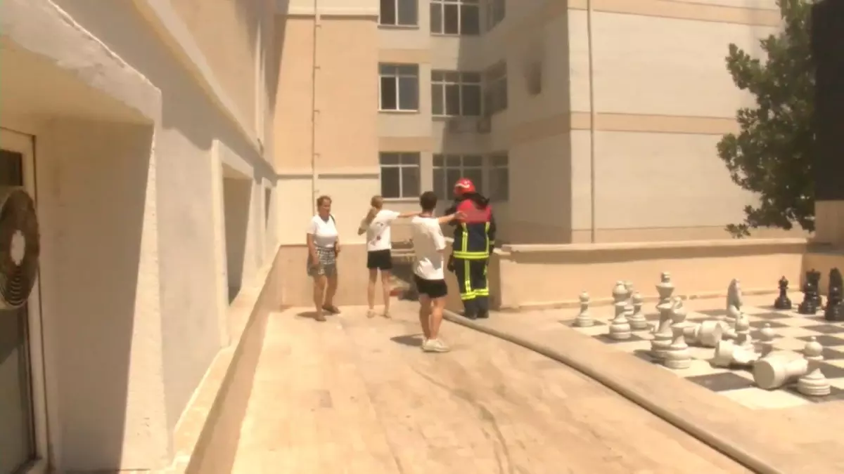 Nişantaşı'nda okulda yangın; 15 öğrenci tahliye edildi