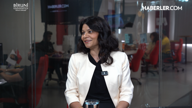 Prof. Dr. Bedia Kaymakçıoğlu: Eczacı Olmak İçin Sabır, Disiplin ve Analitik Zeka Şart