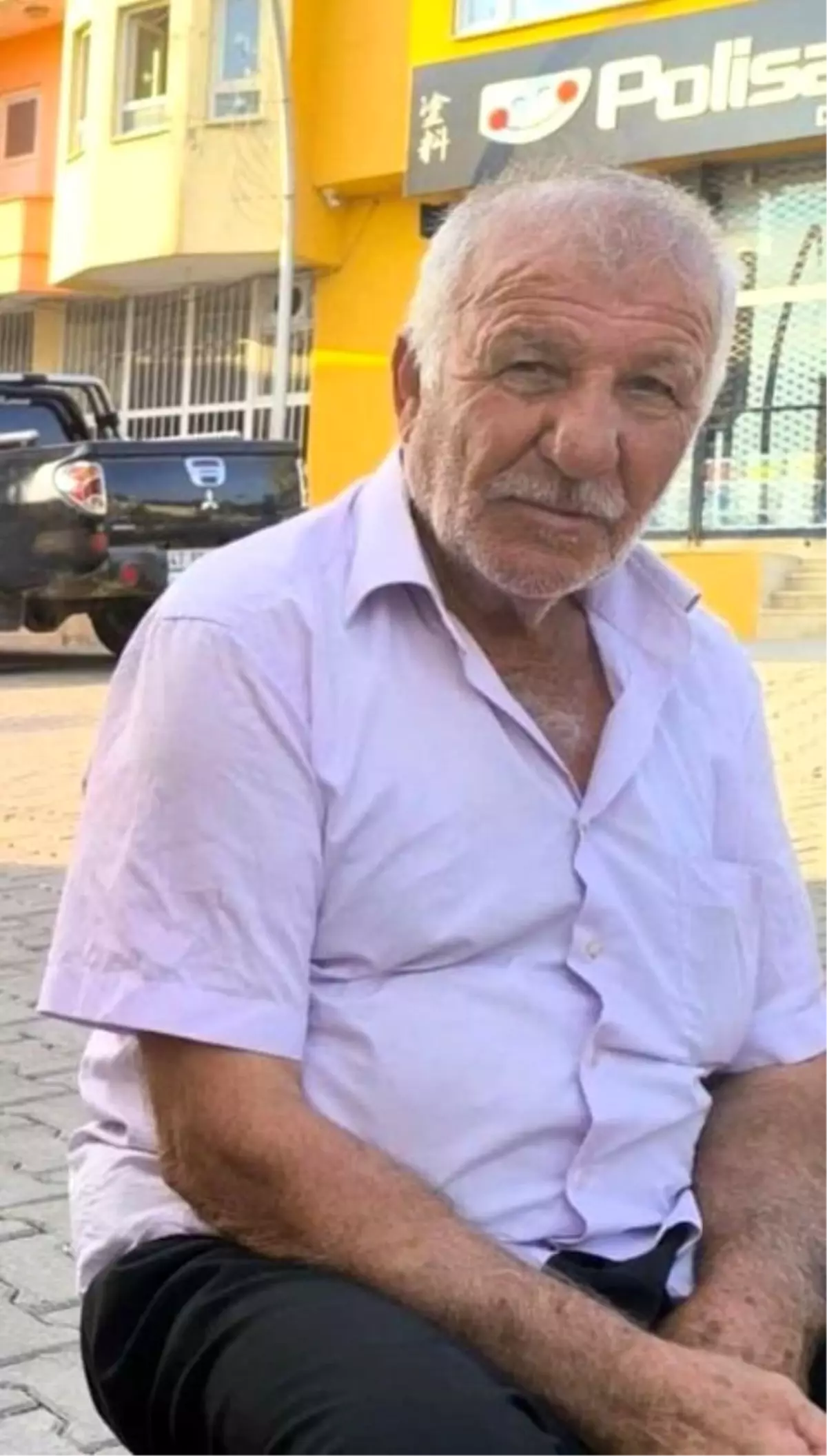Cenaze Töreninde Kalp Krizi Geçiren Kişi Hayatını Kaybetti