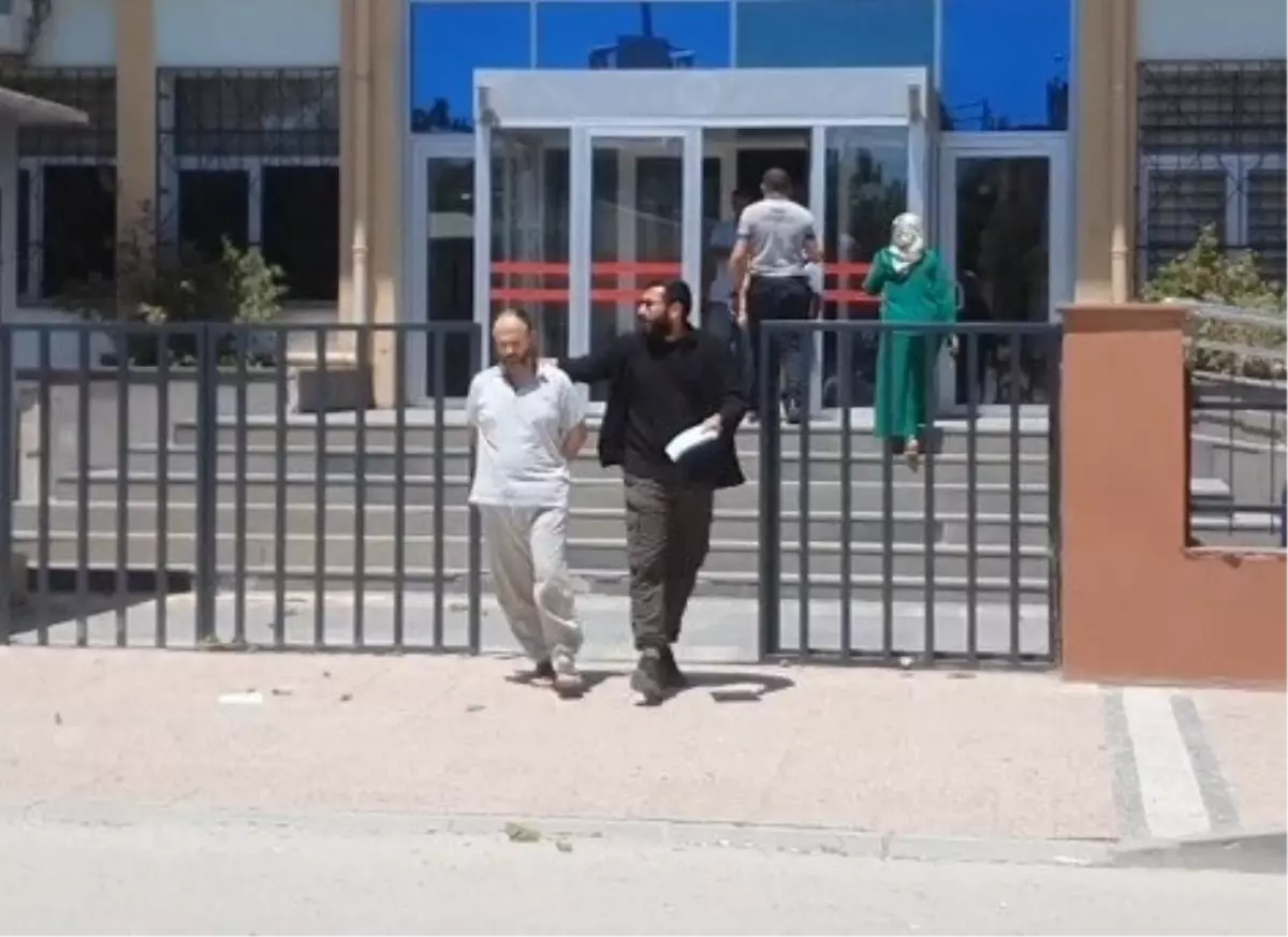 Mersin'de Oğul, Annesini Bıçaklayarak Öldürdü
