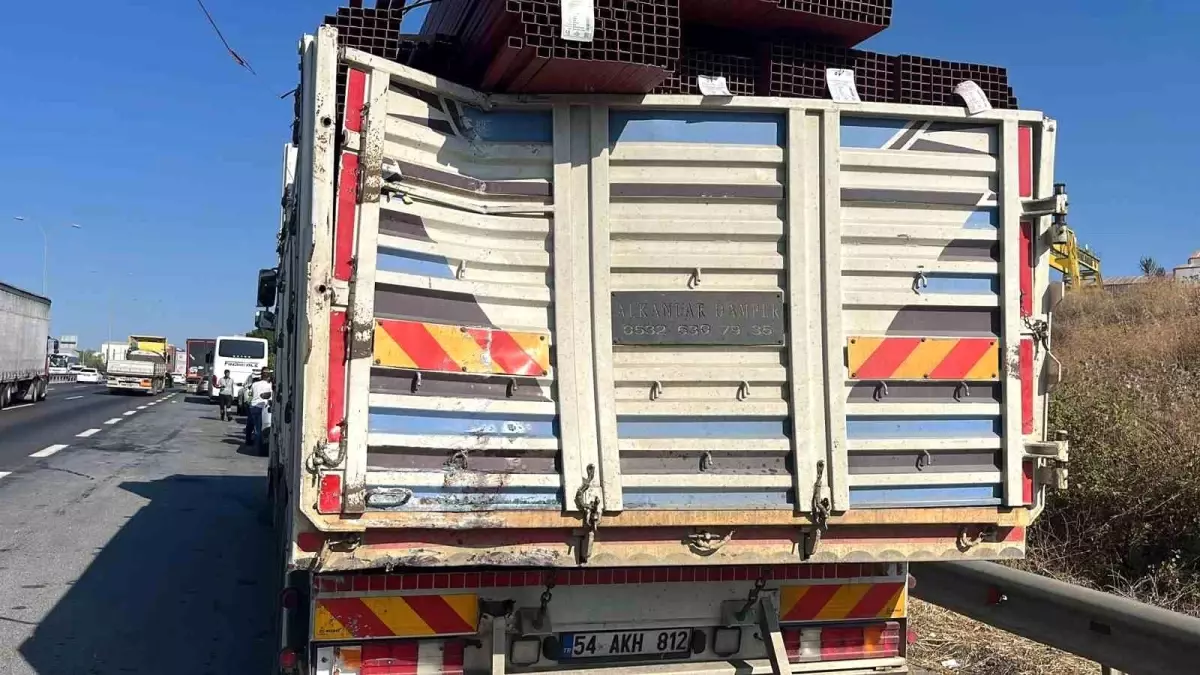 TEM Otoyolu'nda Feci Kaza: 7 Yaralı