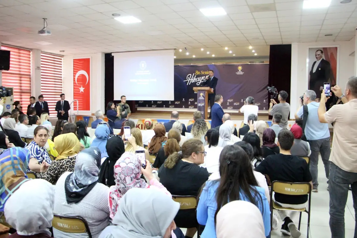 Bakan Bayraktar, Kırklareli ve Edirne'de 'Türkiye Yüzyılı'nda Enerji Programlarına Katıldı