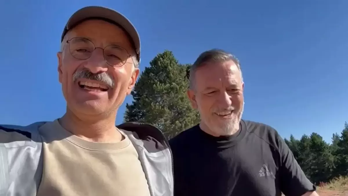 Bakan Uraloğlu Bursa'da Ormanda Yürüyüş Yaptı