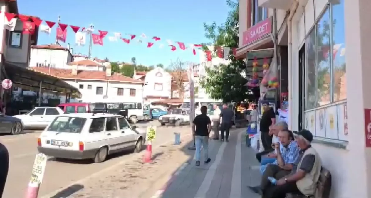 Bursa'da Orman Yangını Sebebiyle Elektrikler Kesildi