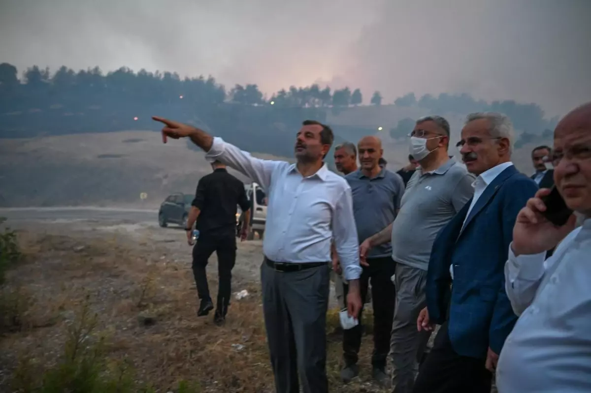 Bursa'da Yangın Nedeniyle Tahliyeler Başladı