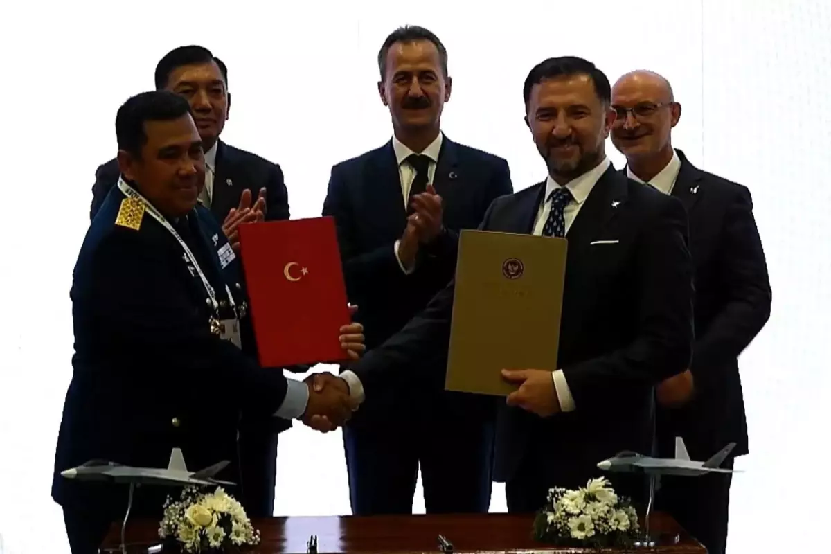 Cumhuriyet tarihinin en büyük savunma ihracatı: 48 adet KAAN için imzalar atıldı