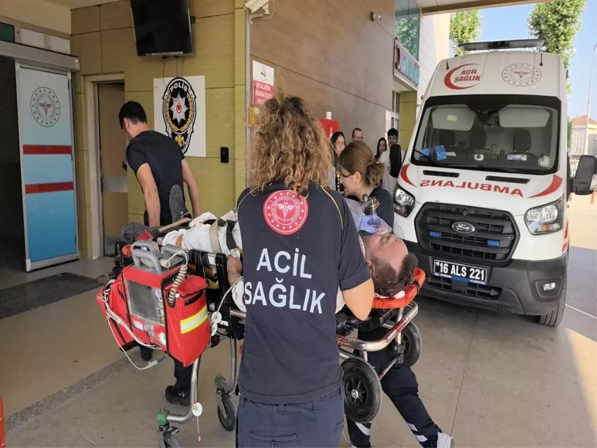 İnegöl'de Fabrika Çatısından Düşen İşçi Hayatını Kaybetti