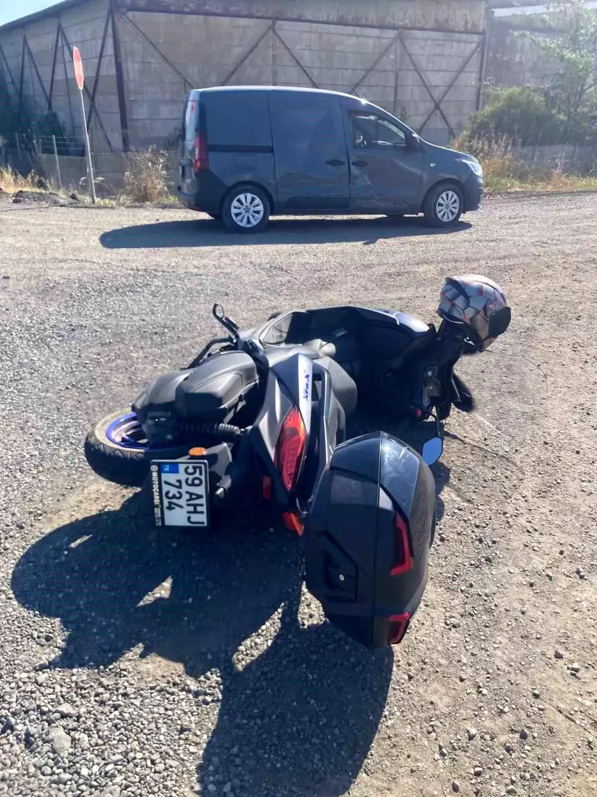 Tekirdağ'da Trafik Kazası: Motosiklet Sürücüsü Yaralandı