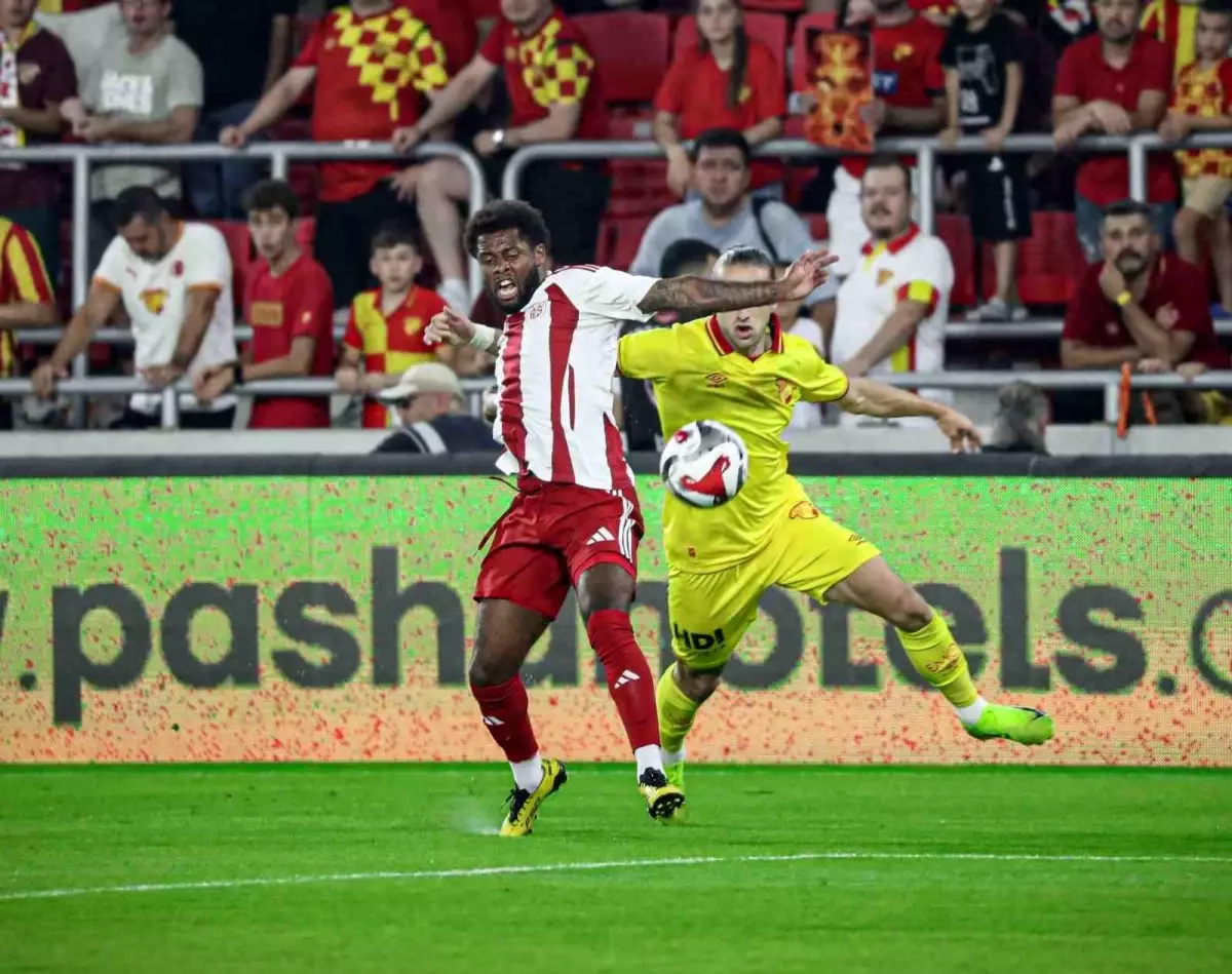 Göztepe, Antalyaspor'u Hazırlık Maçında Yenerek Galip Geldi