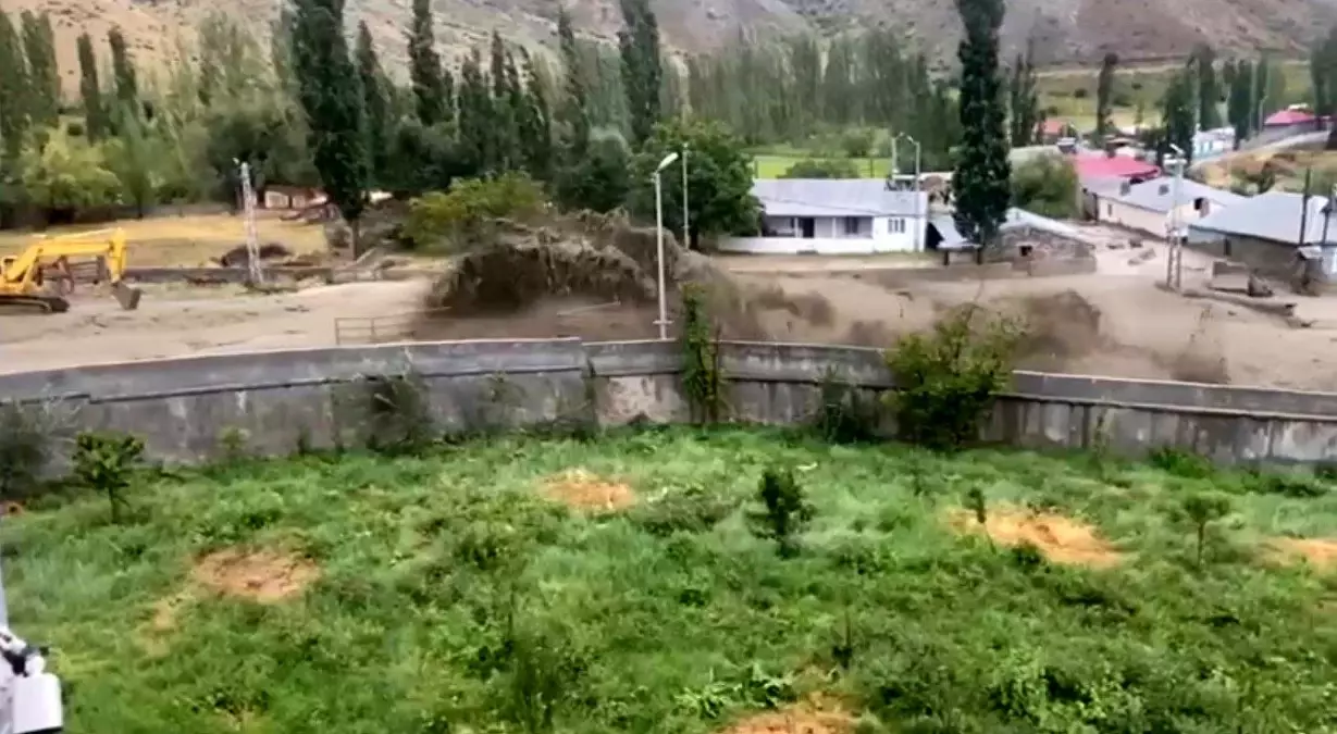 Kars'ta Şiddetli Yağış Sel Felaketine Neden Oldu