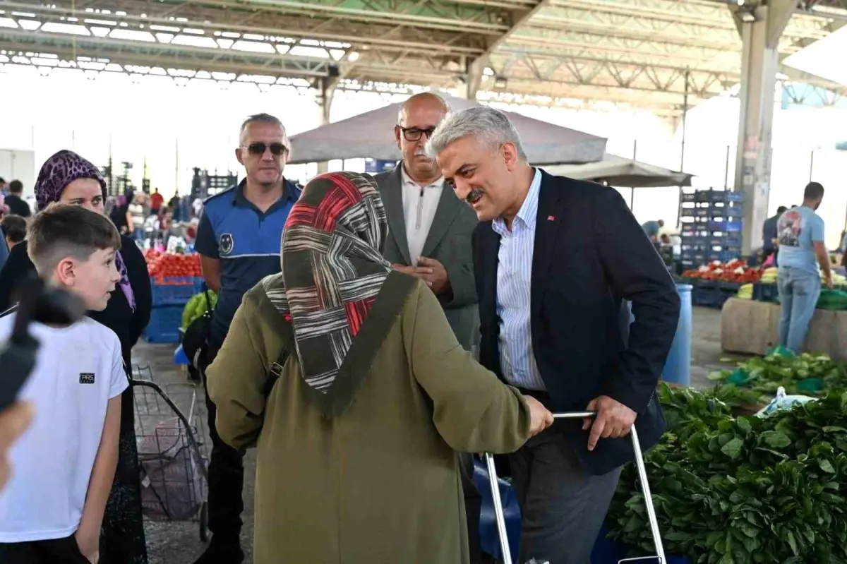Kırıkkale Valisi Mehmet Makas Semt Pazarını Ziyaret Etti