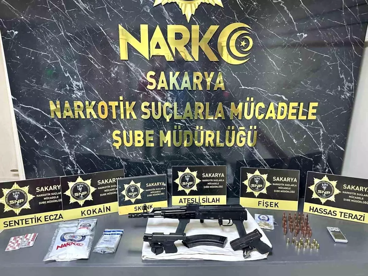 Sakarya'da Uyuşturucu ve Silah Operasyonu: 6 Gözaltı
