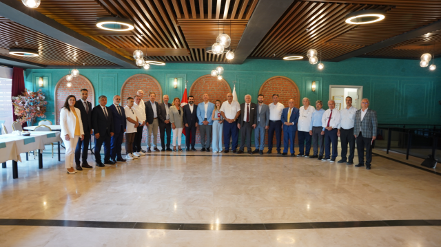 TSTK, Yeni Dönem Hedeflerini İstanbul'daki Yönetim Kurulu Toplantısında Açıkladı TSTK, Yeni Dönem Hedeflerini İstanbul'daki Yönetim Kurulu Toplantısında Açıkladı