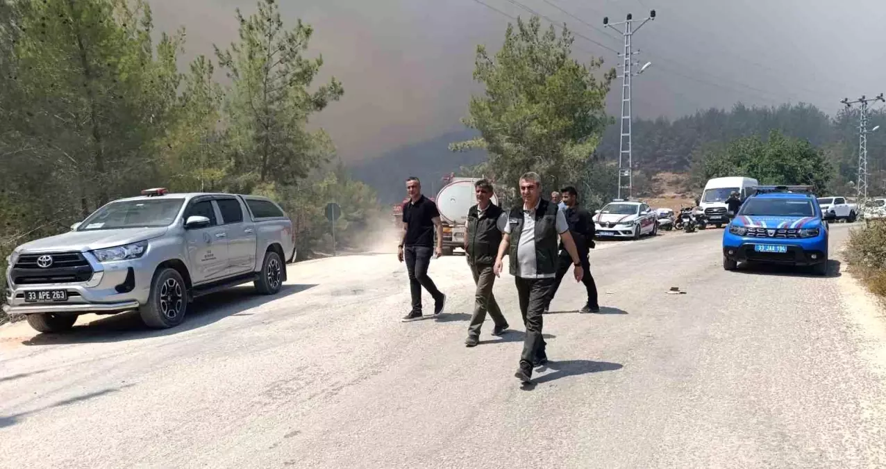 Mersin Silifke'deki Orman Yangınına Müdahale Devam Ediyor