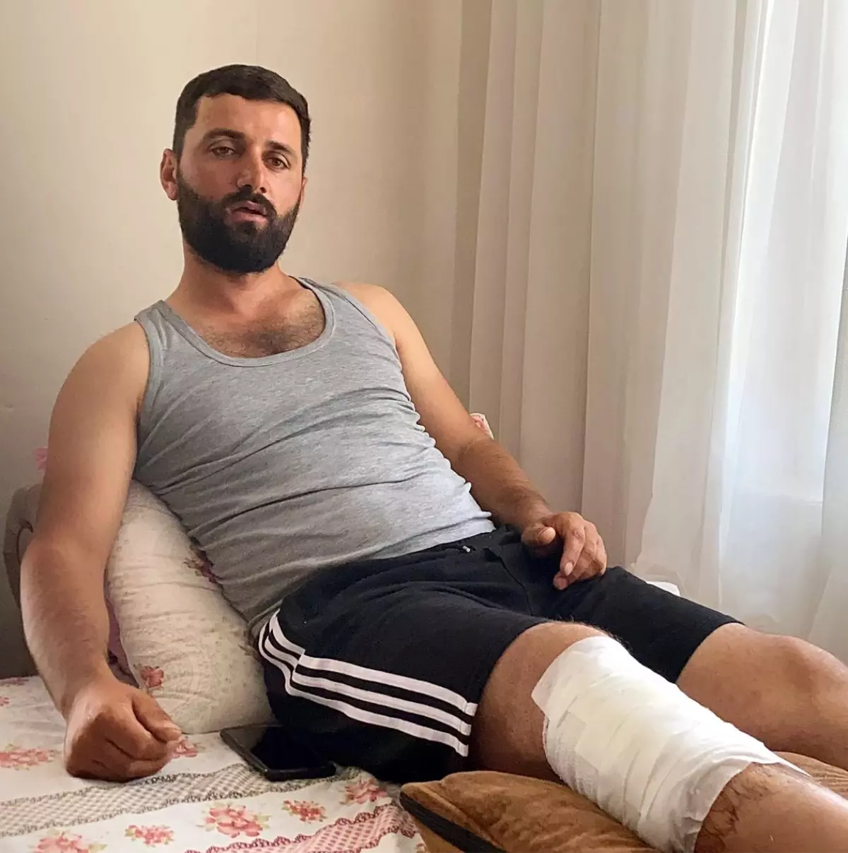 Iğdır'da Ayı Saldırısına Uğrayan Çiftçinin Hayatını Arkadaşını Kurtardı