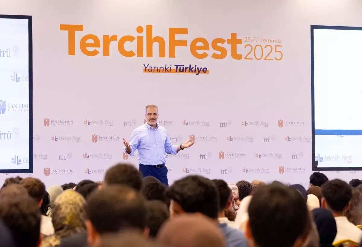 Dışişleri Bakanı Hakan Fidan, TercihFest Etkinliğinde Öğrencilerle Buluştu
