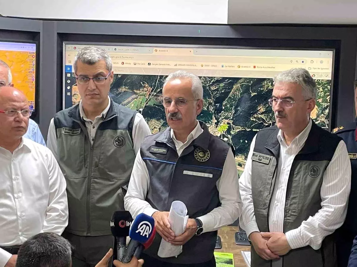 Bursa'daki Yangınla İlgili Açıklama: İki Köy Boşaltıldı, Önlemler Alındı