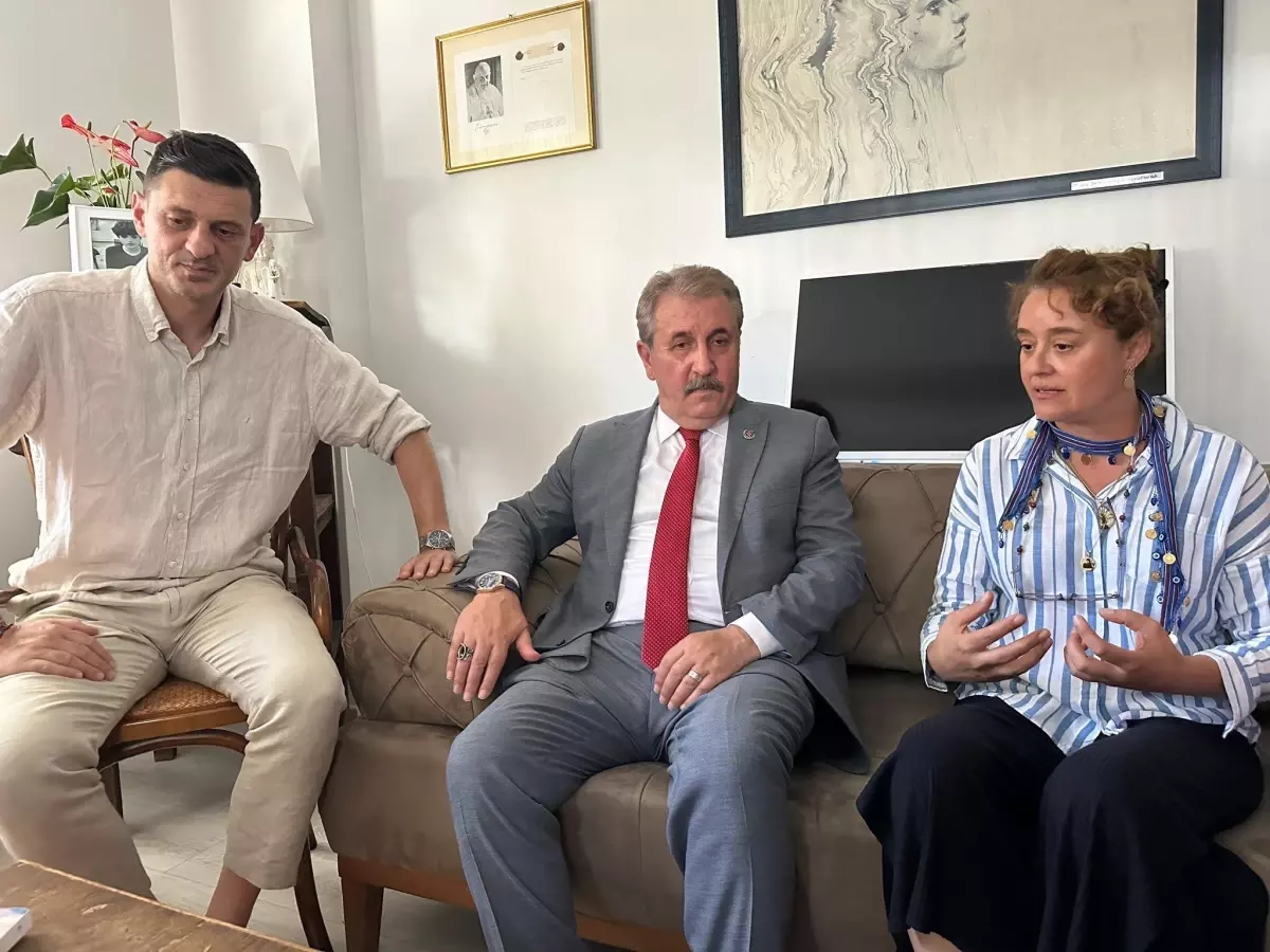 BBP Genel Başkanı Destici, Ahmet Minguzzi'nin Ailesini Ziyaret Etti
