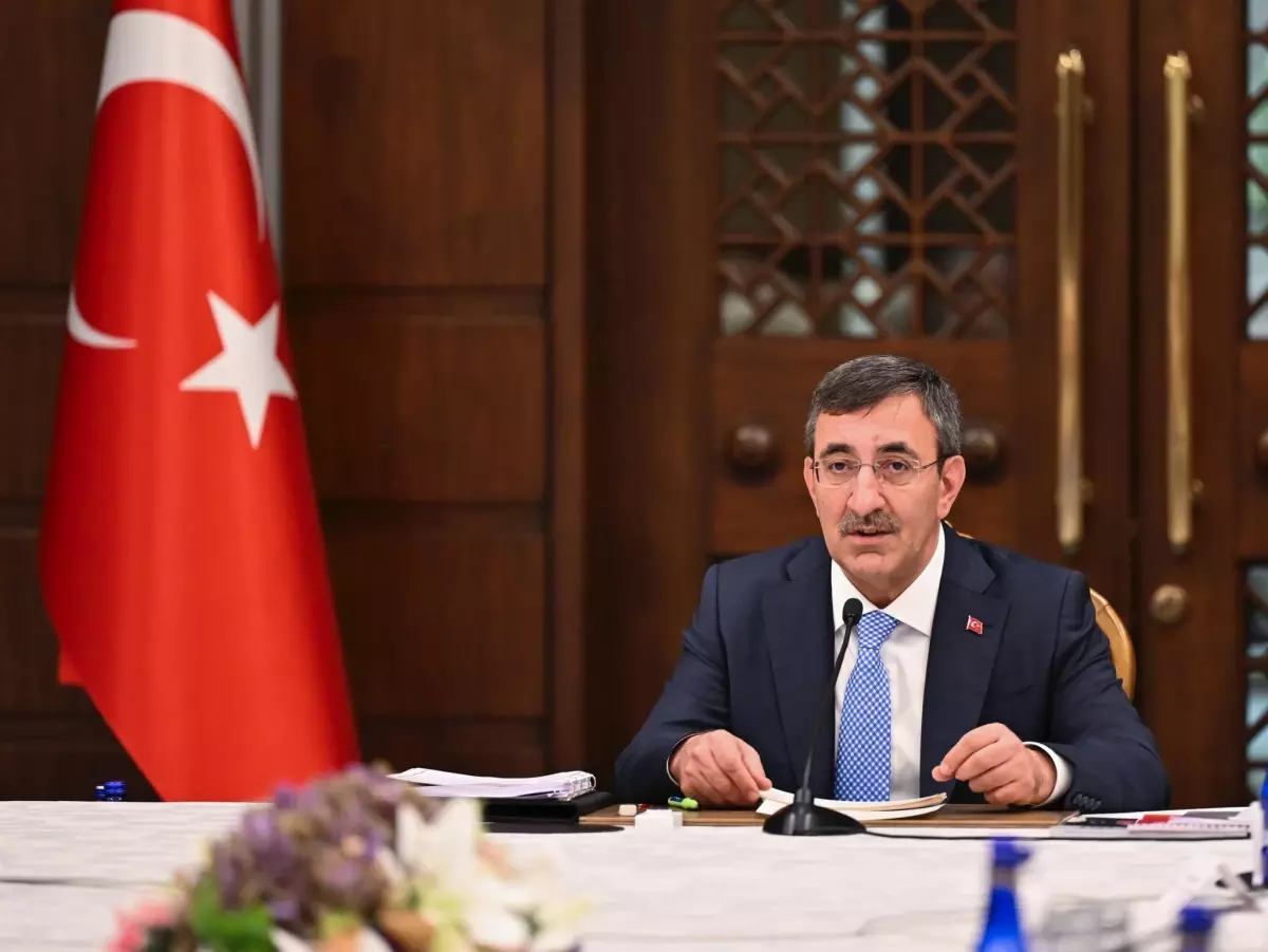 Cevdet Yılmaz: Orman Yangınları ile Mücadelede Dayanışma Önemli