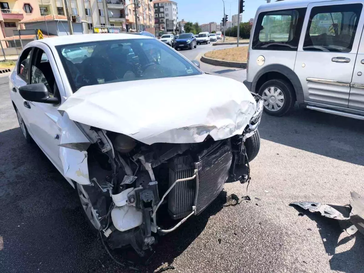 Çorum'da Zincirleme Trafik Kazası: 8 Yaralı