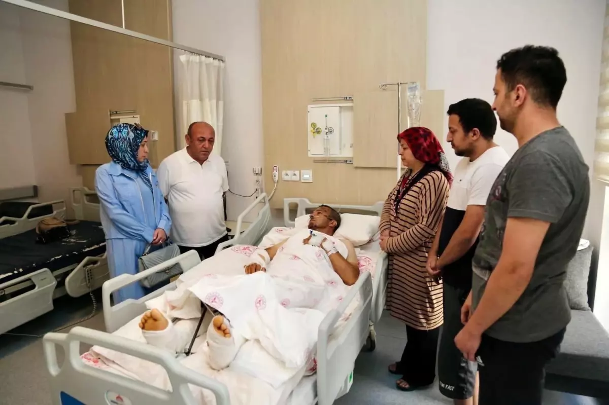 Motosiklet Sürücüsünün Çarptığı Polis Memuruna Ziyaret