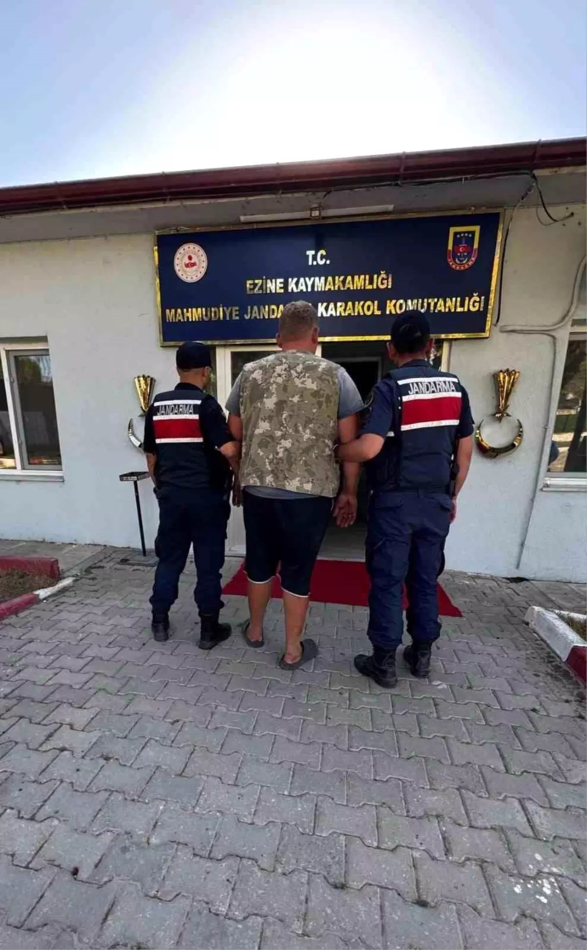 Çanakkale'de Tarım Arazisinde Yangın, Operatöre Adli İşlem Başlatıldı