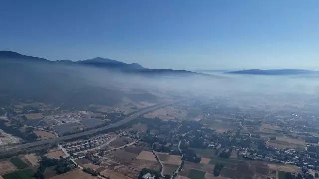 Burning for 5 days, smoke and ash reached the neighboring city