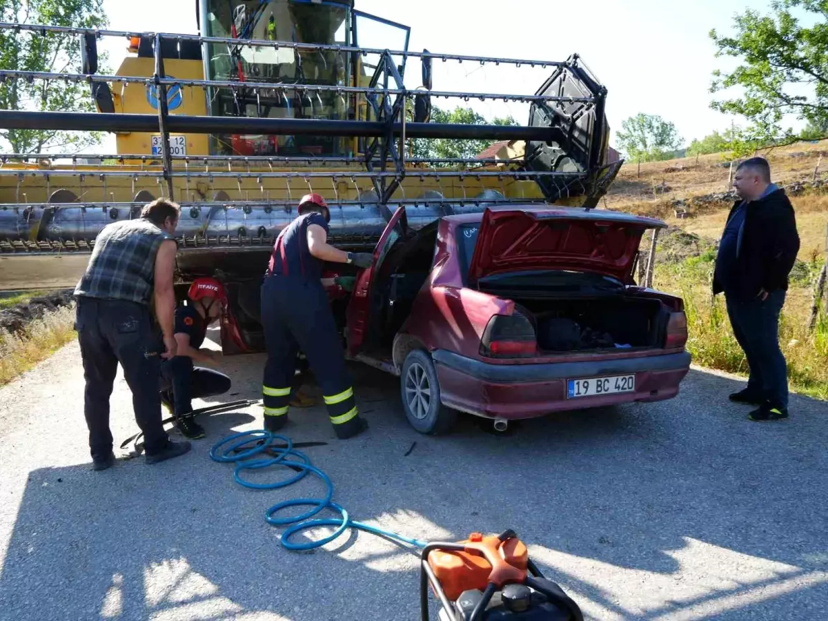 Kastamonu'da Otomobil Biçerdöverin Altında Kalarak Sürücüsünü Kaybetti