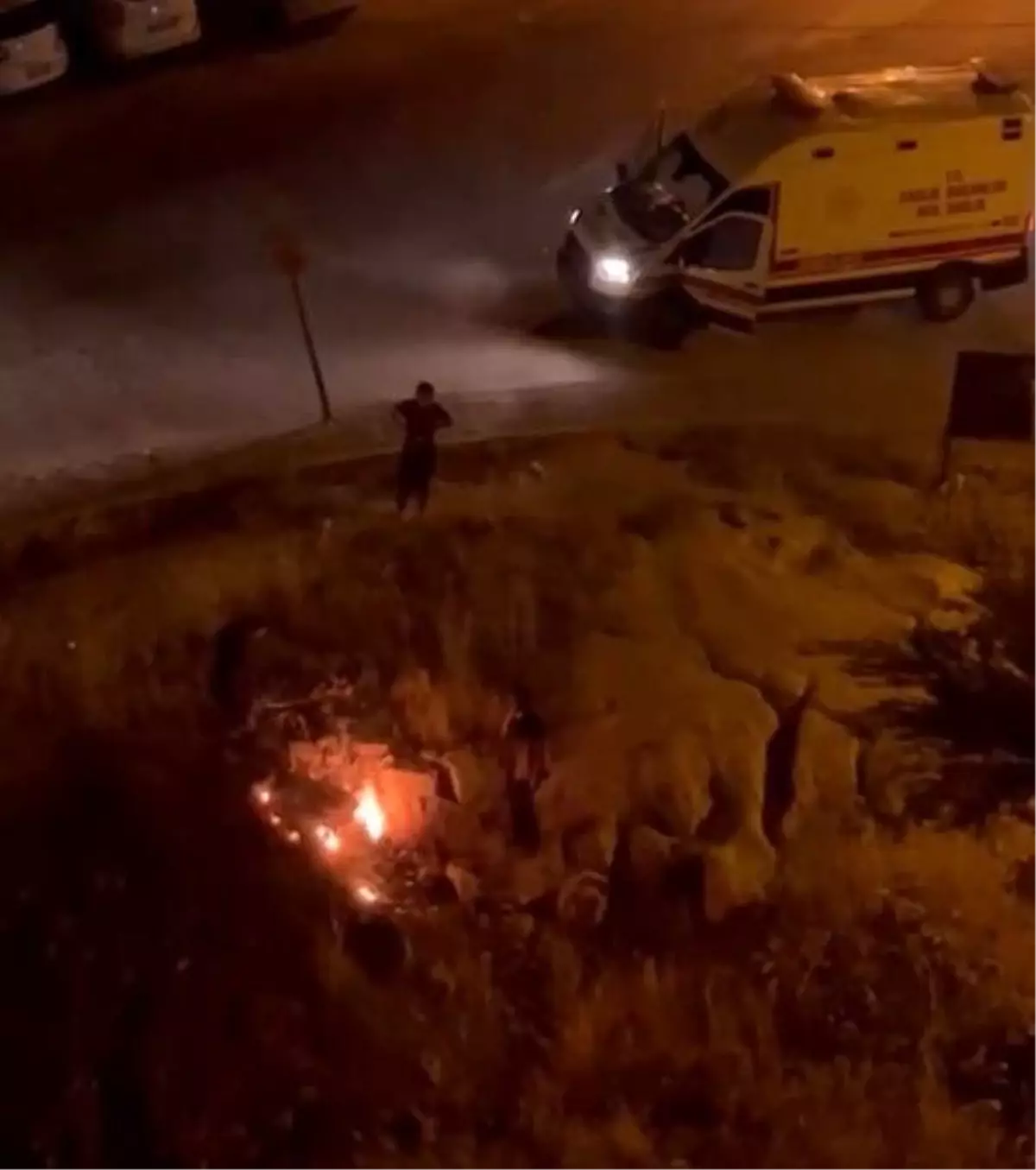 Ambulans Yangına Anında Müdahale Etti