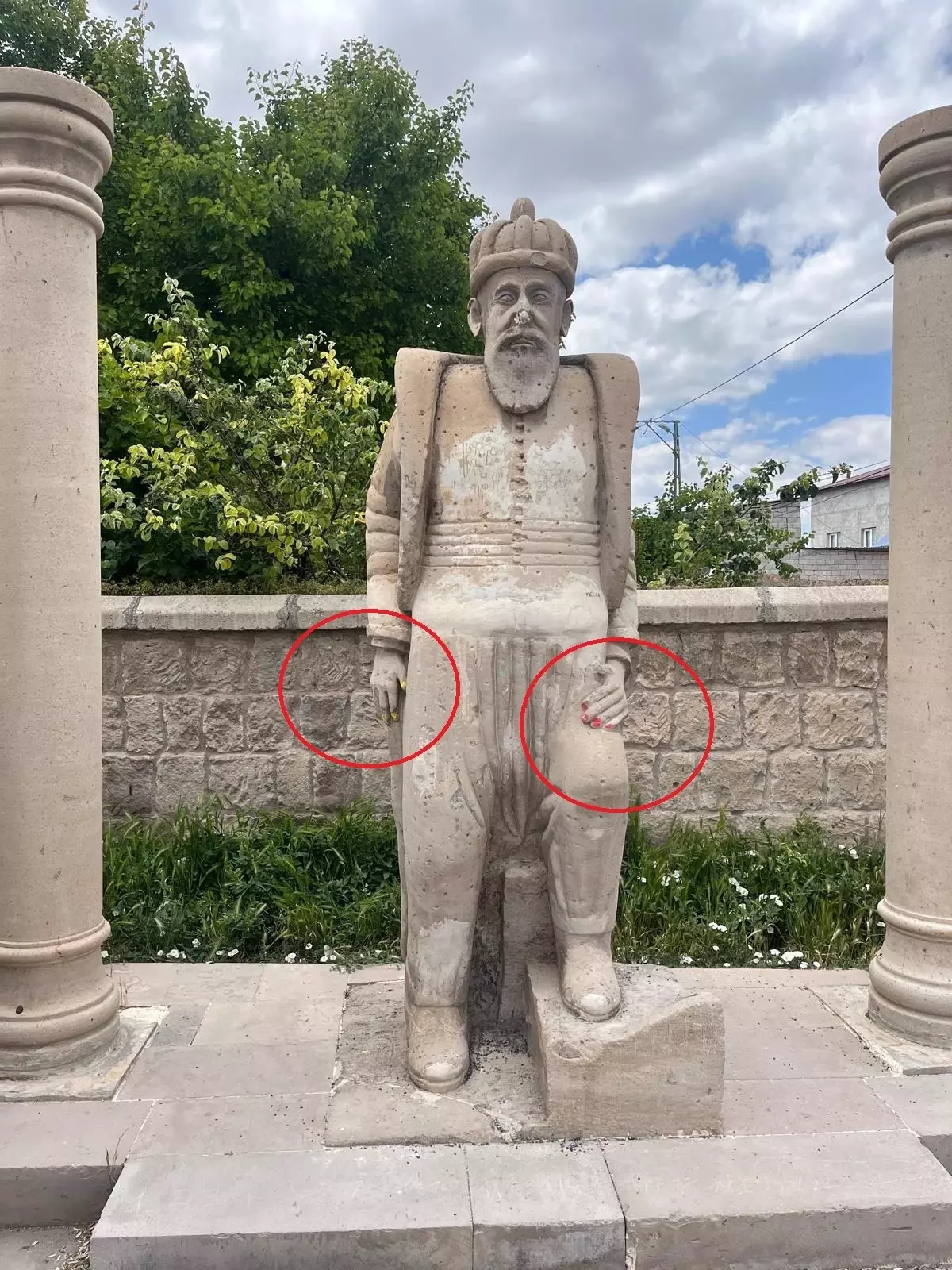 Mimar Sinan'ın Heykeline Zarar Verildi