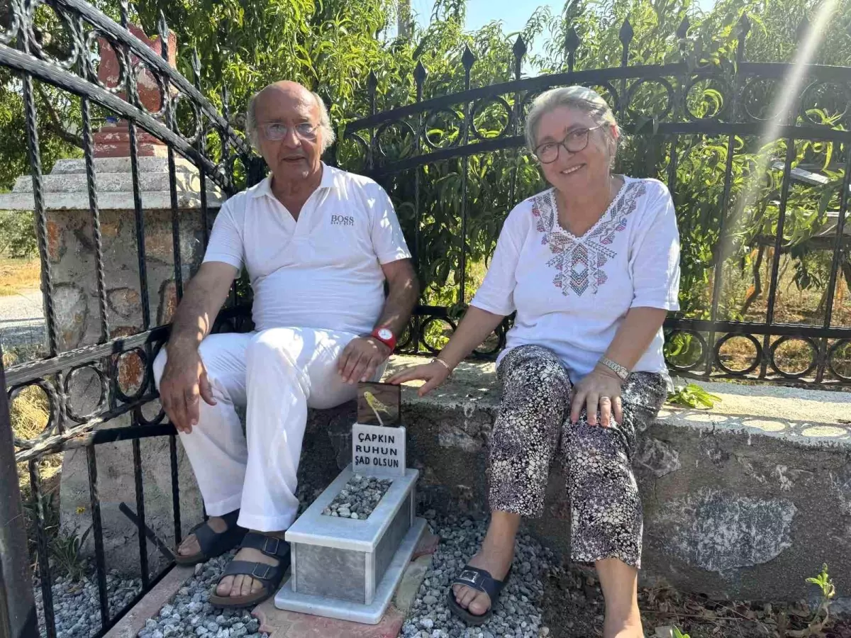 Antalya'da Aile, Kuşlarına Mermer Mezar Yaptırdı